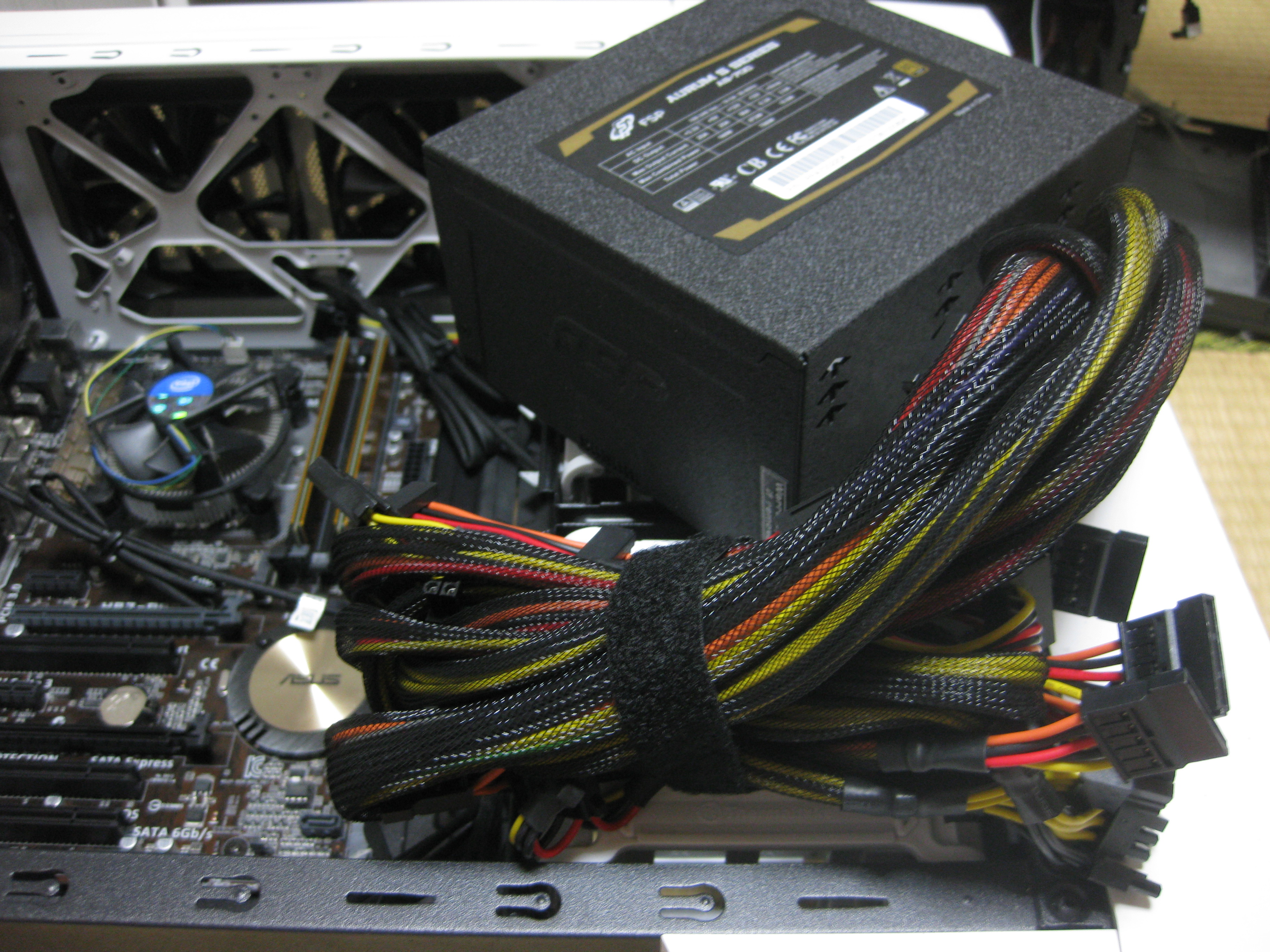 多様な Gaetooely ATXコンピューター用アルミニウムテストベンチ オープンフレームエアケースHTPC PCゲームGPUツイストケーブルクランプDIYキット ATX用